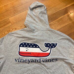 Vineyard Vines Mens Long Sleeve USA Flag Grey Heather Lightweight Hoodie XL NWT